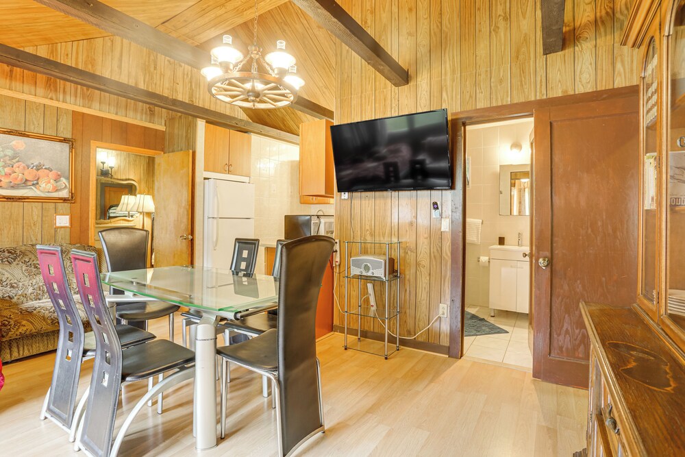 Communal Pool & Playground: Mongaup Valley Cabin!