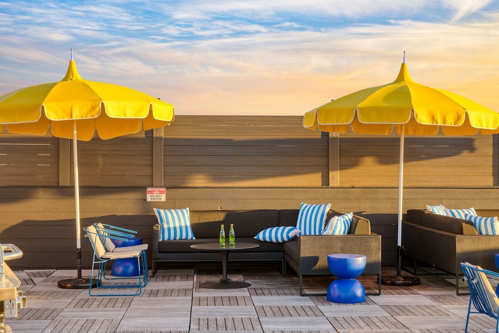 The Carter 302 by Avantstay 1BR Balcony