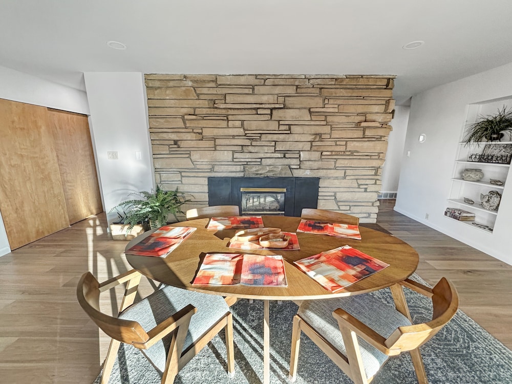 Retro Retreat A 60's Time Capsule 3 Bedroom Home
