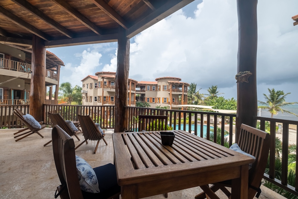 Indigo Belize 2b 3 Bedroom Condo by RedAwning