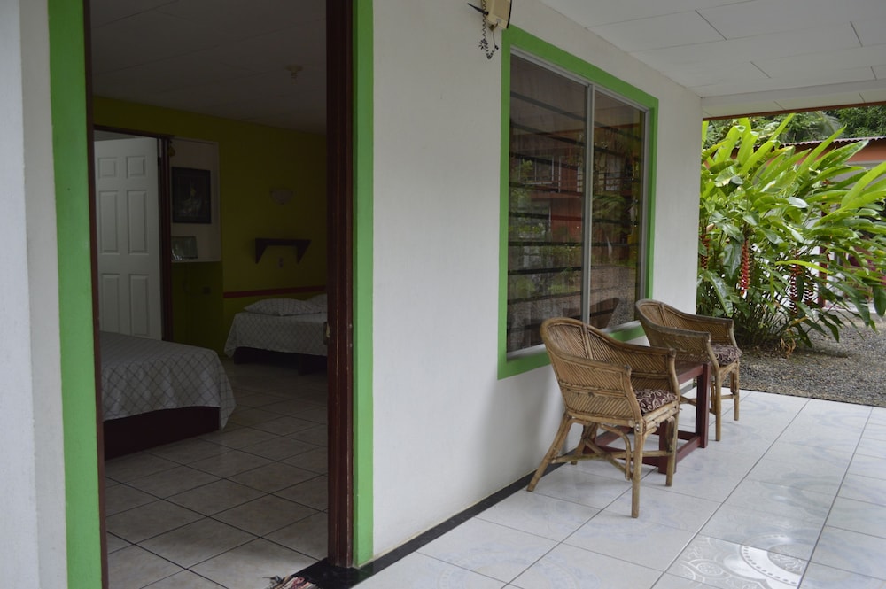 Costa Azul Lodge