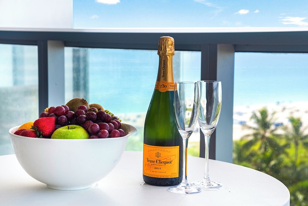 Luxury Vacation Rentals in South Beach by LRMB