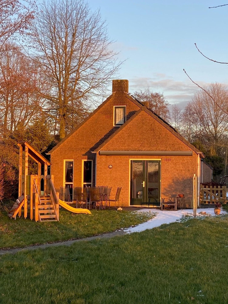 Family Bungalow With Private Garden