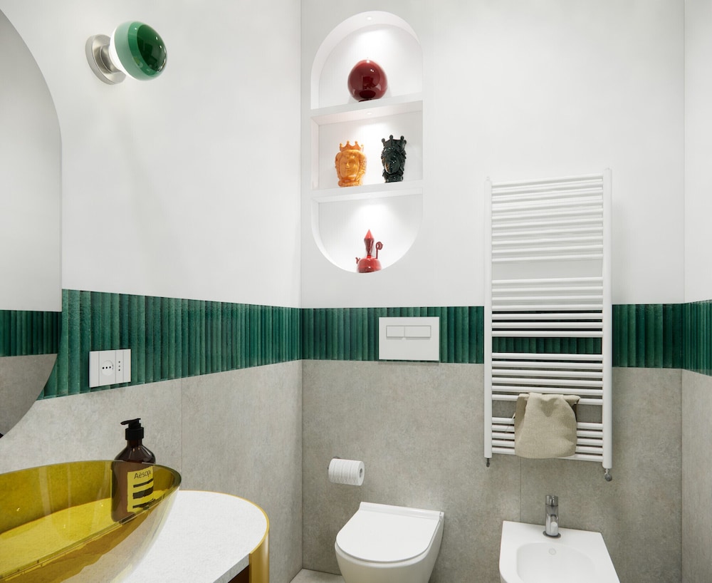4home Real Estate - Suite Pina Emerald