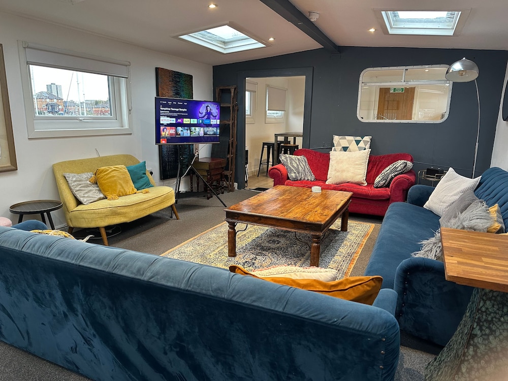 Liverpool Waterfront Stay Excellent Location Onsite Parking