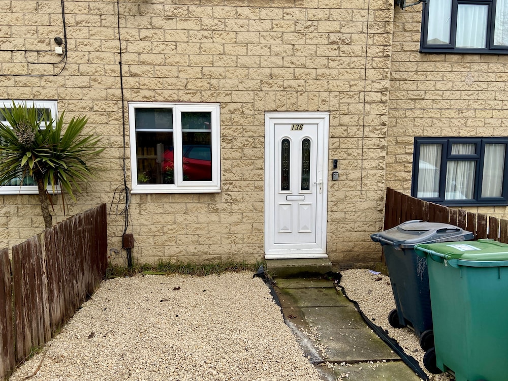 Comfortable 1 Bed Retreat in Batley - Sleeps 3