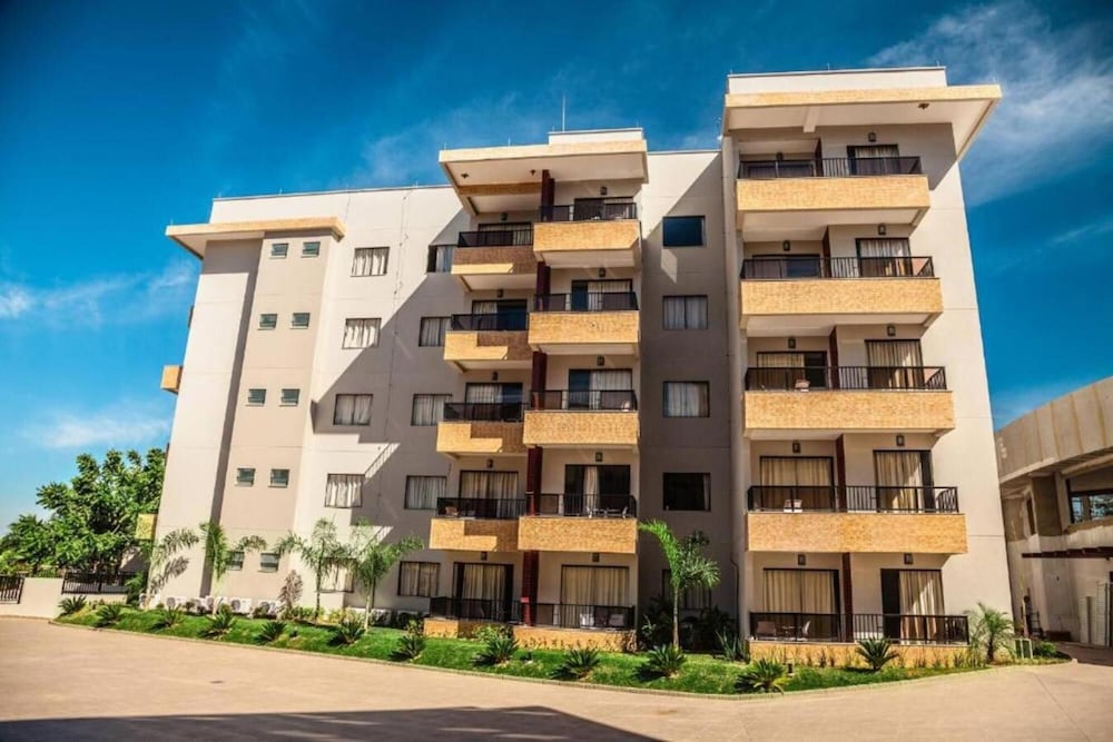 Pineapples Caldas Novas - Marina Flat e N Utica view 4