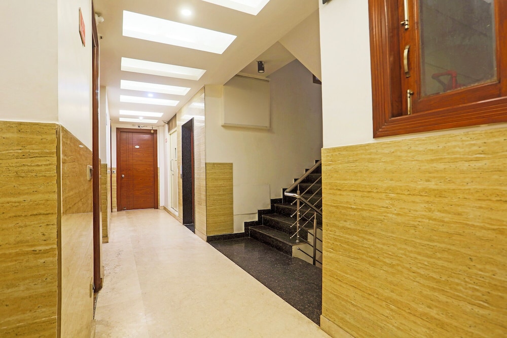 Fabhotel Star Inn