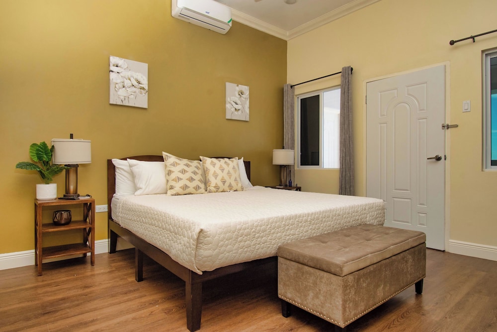 Majestic Heights Bed & Breakfast