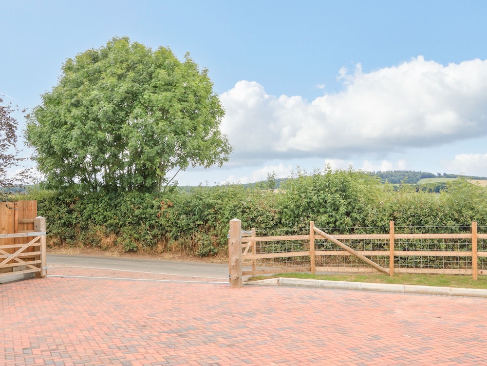 Sawtons Cottage 1