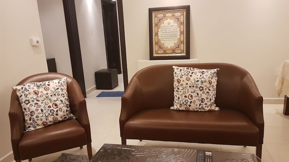 1 New Bedroom Apartment on Airport Road