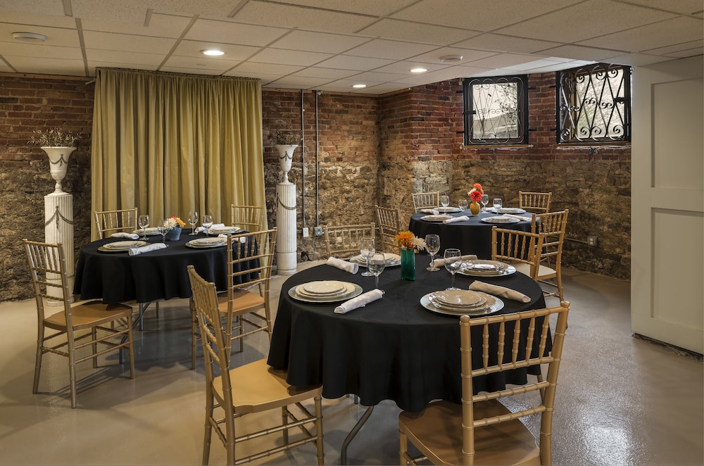 The Inn at 97 Winder
