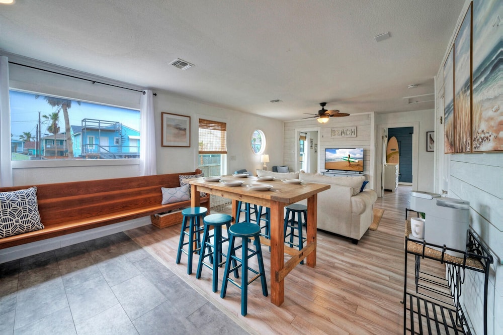 Peyton s Place by Avantstay 2 Blocks to Beach