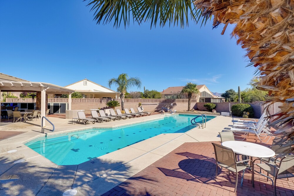 Mtn-view Oasis w/ Pool Access in Green Valley!