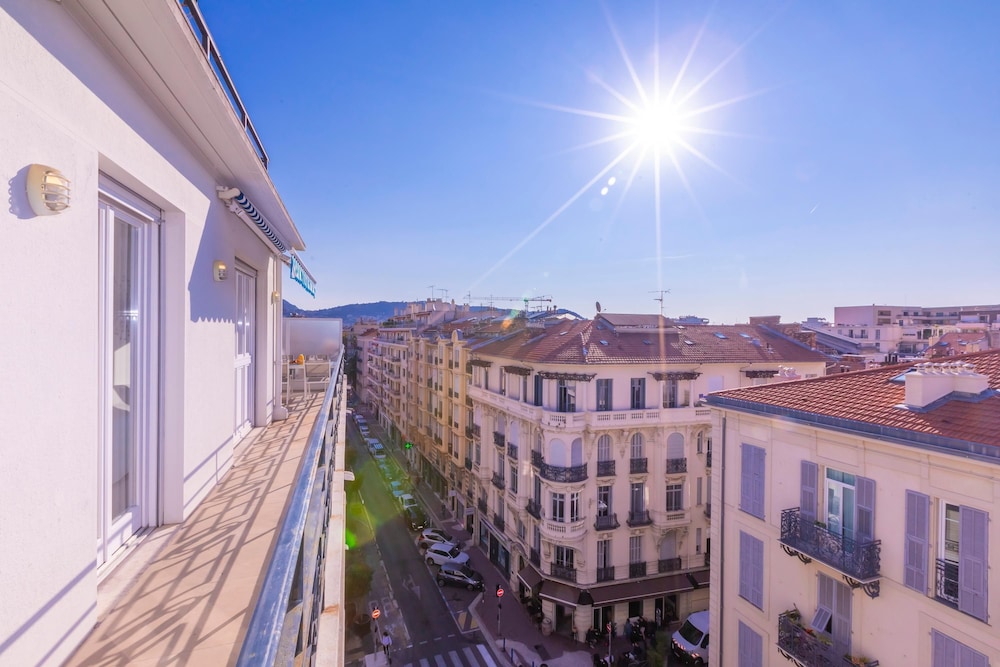 Rooftop At Palais De La Buffa
