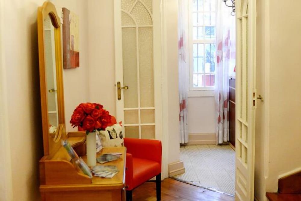 Hostal Almenas