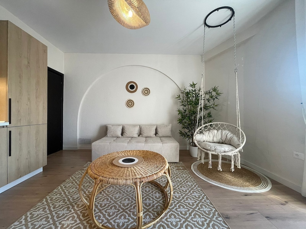 Boho Central Apartment