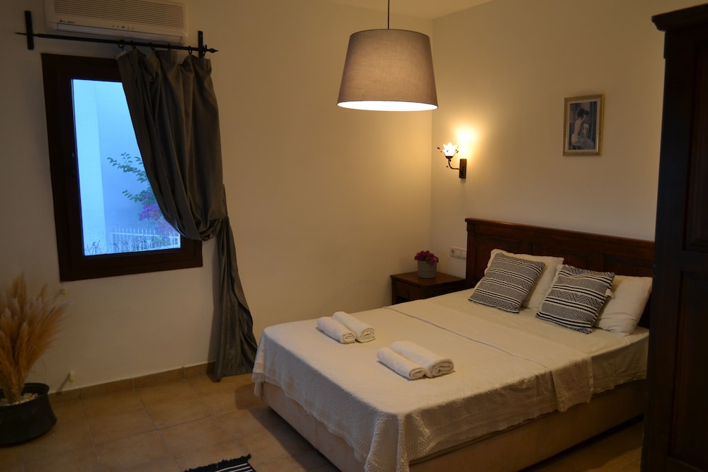 Elegant Villas 1 5 view 5