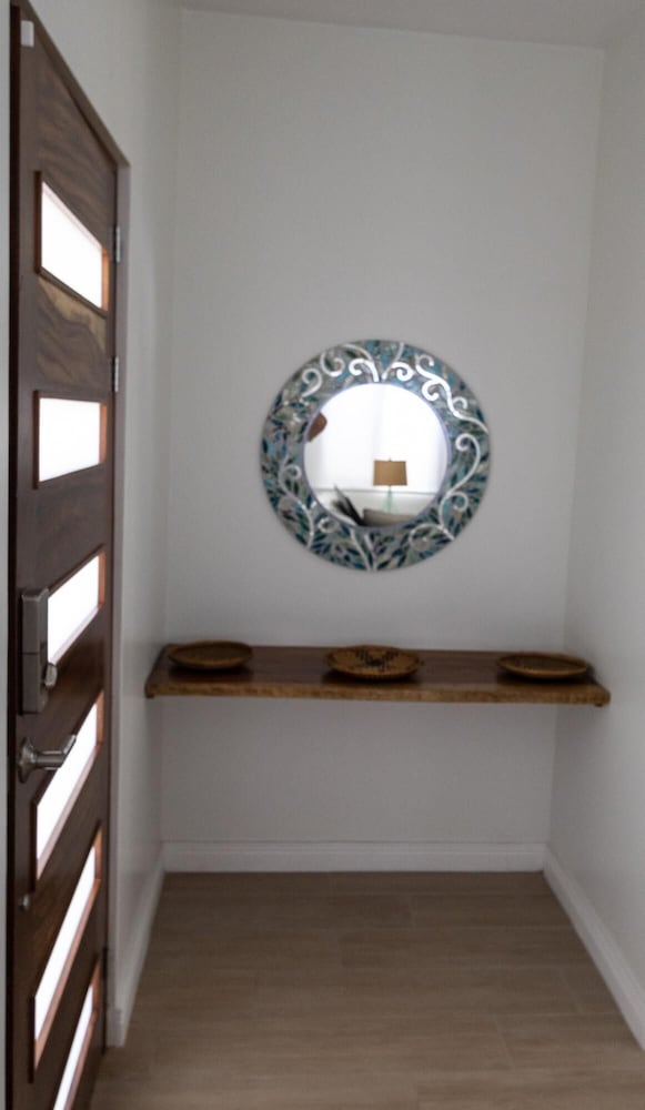 Playa Potrero 4 BR Home Pool Centrally Located - Casa Oasis Surfside