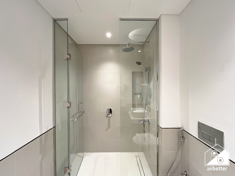 Luxury & Comfort 1B at Al Jadeel 2 Jumeirah Living