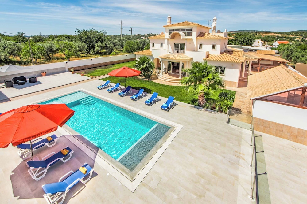 Villa Dourado