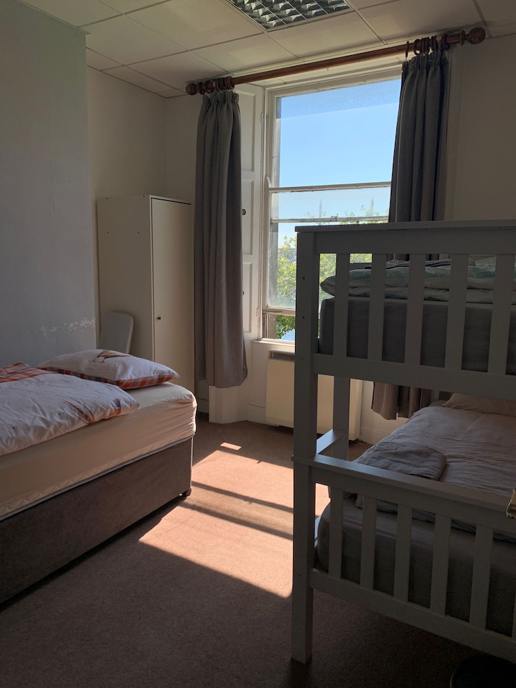 Eden Quay Lodge