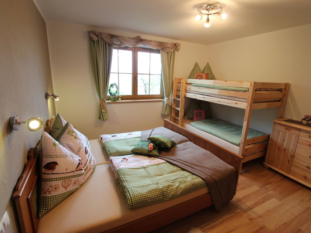 Snug Farmhouse in Taxenbach near Cross Country Skiing view 3