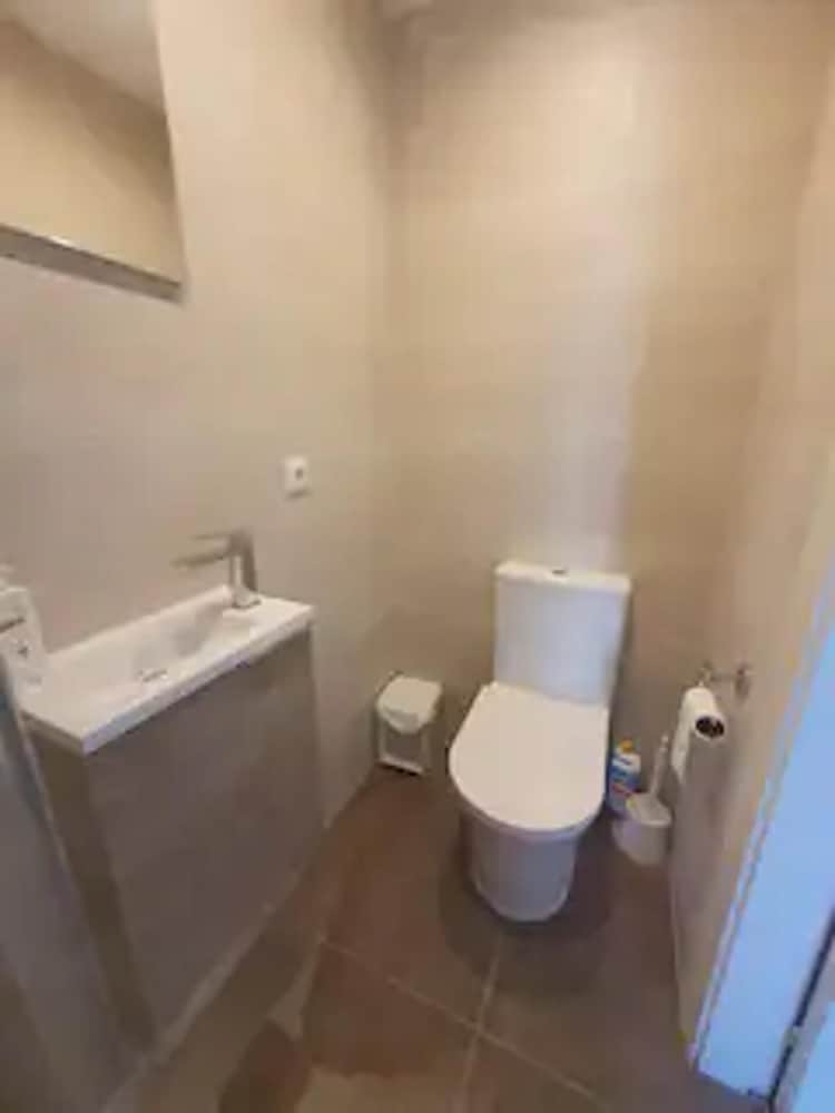 Lovely 2-bed Calahonda Apartment sea & Golf Views