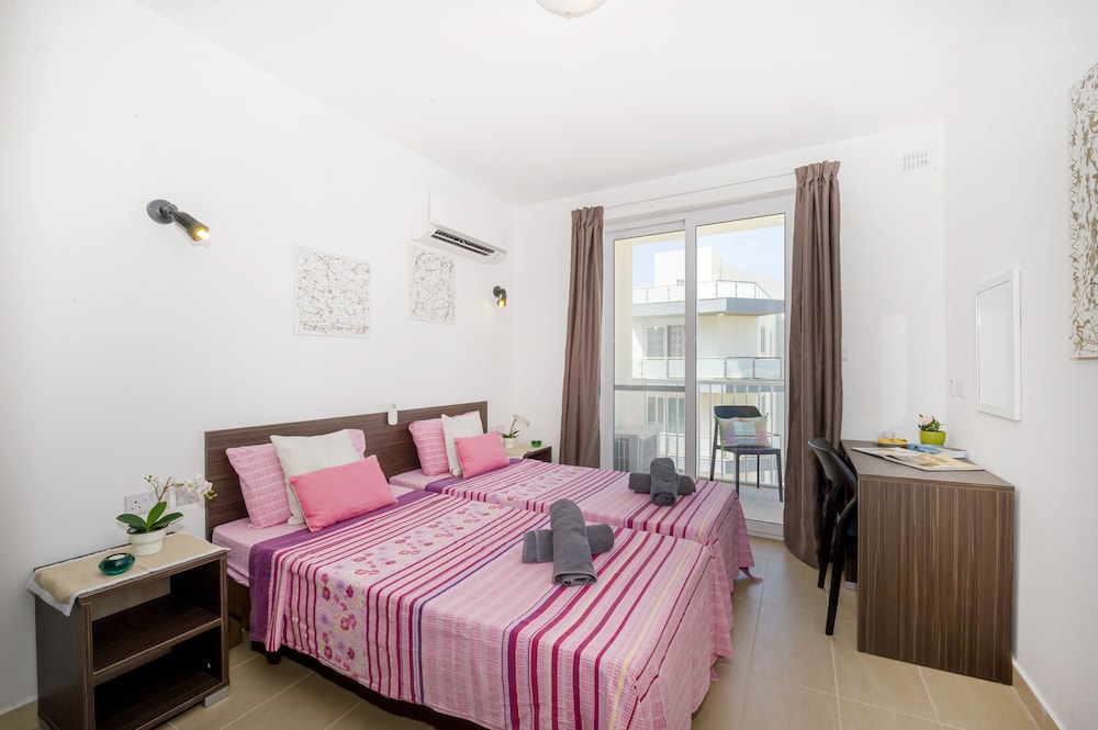 Mellieha Vacations - Summer Breeze with Panoramic terrace by Getaways Malta - Property Image 5