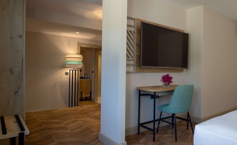 DoubleTree by Hilton Bodrum Isil Club Resort - ULTRA HER ŞEY DAHIL - Image 25