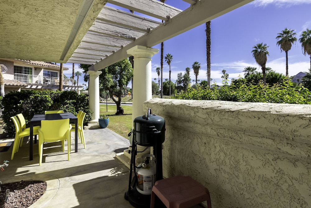 Panoramic Perfect w/ Amazing Views! 7-day Min view 3