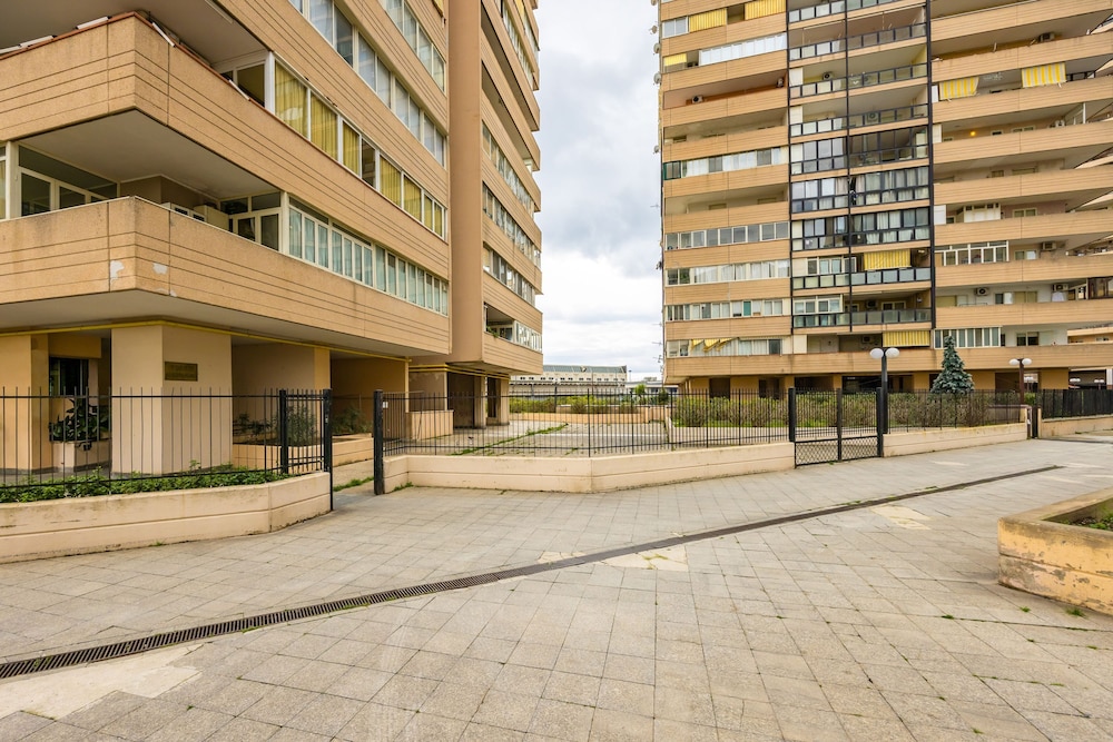 Casa Kenzo With Parking by Napoliapartments