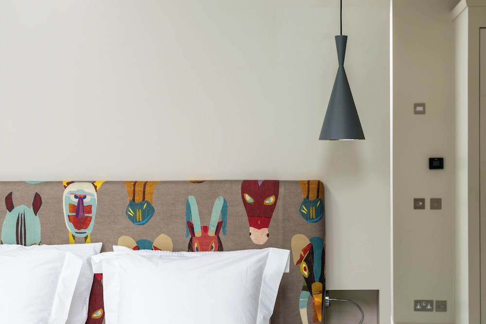 Fantastic 4 Bed House in Iconic Camden