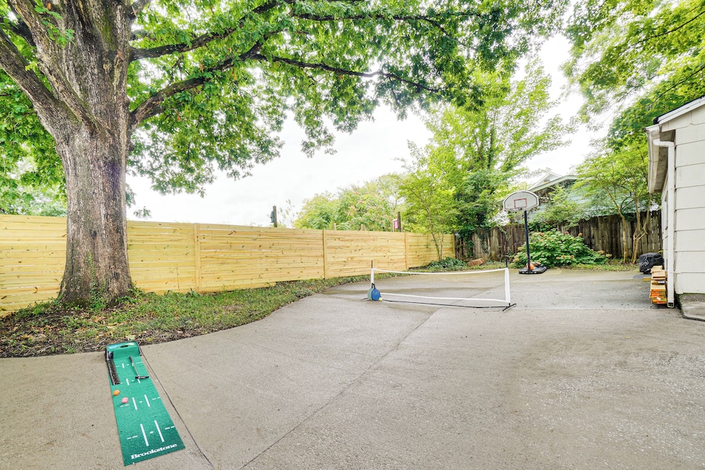 Cookout Ready: Walkable Home in Bearden Village