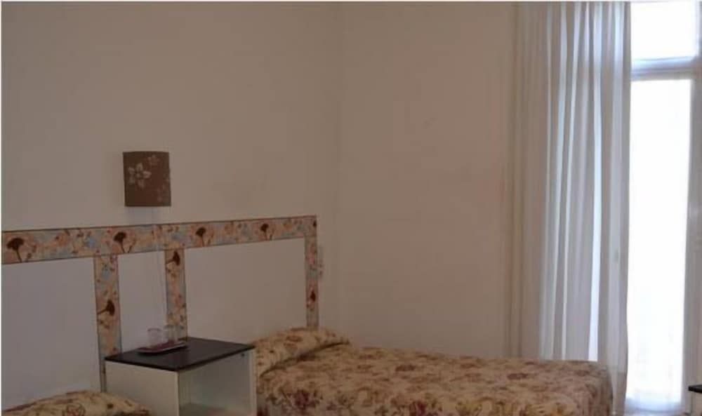 San Sebastian Vacations - Pension San Juan - Property Image 14