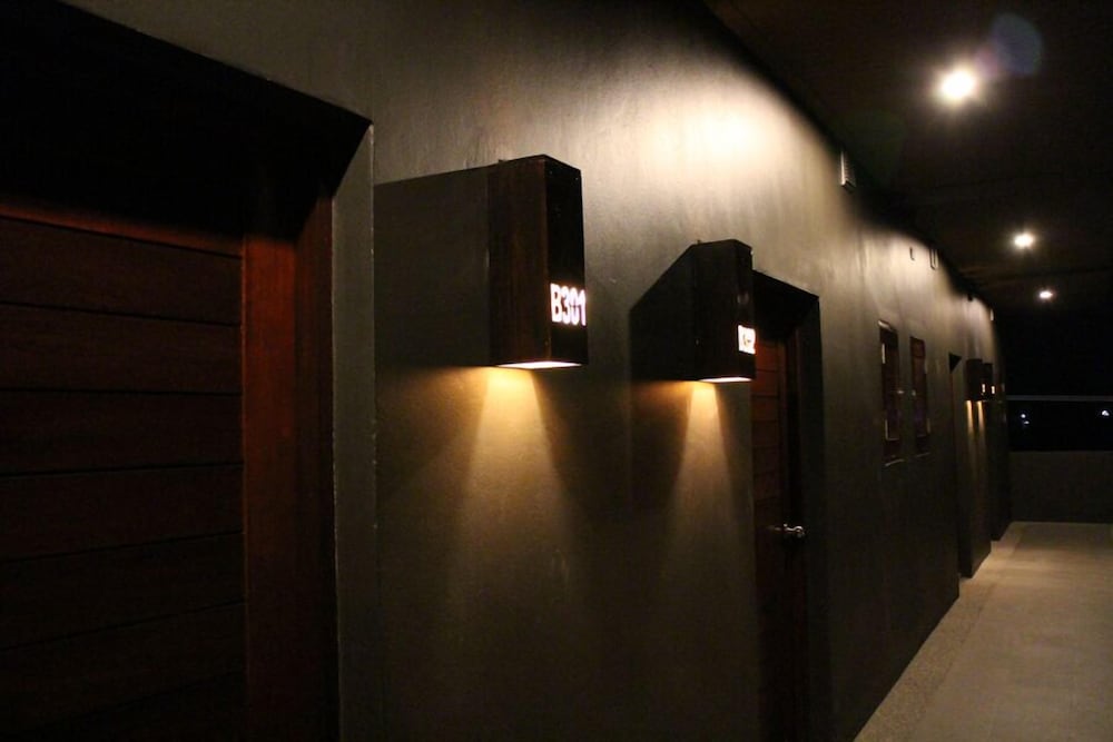 Hotel Villa Gris Pranburi - Image 1