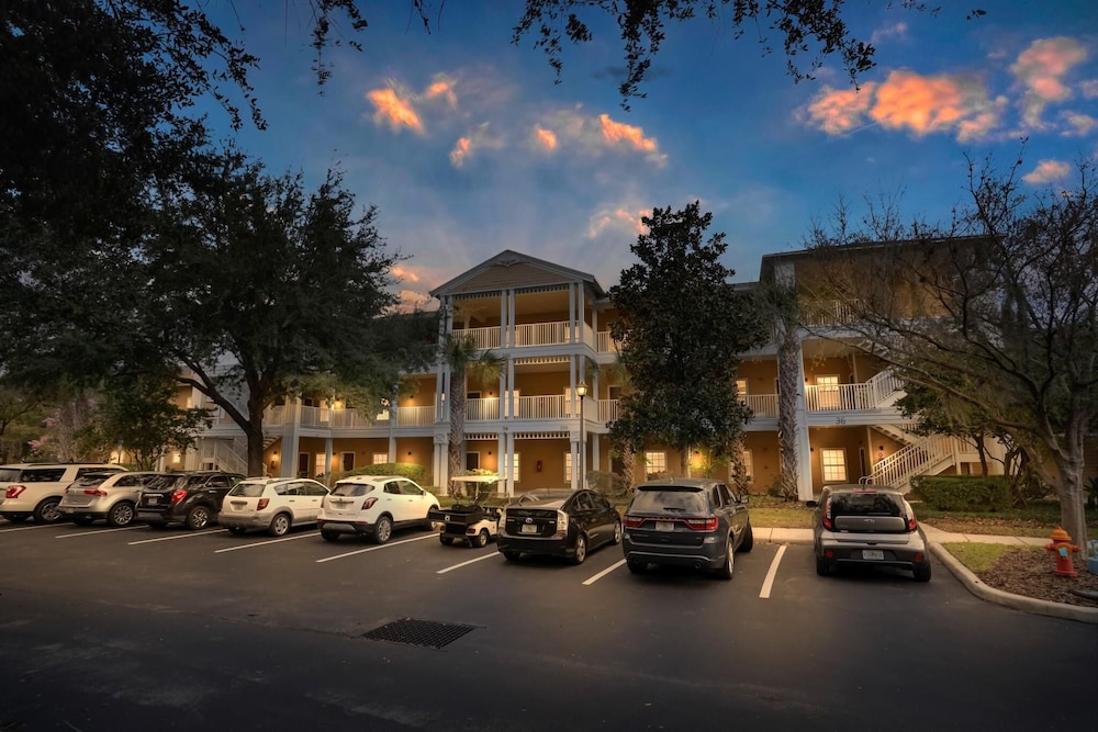 Bahama Bay Community, Pools, Basketball, Natural Trails and More! view 3