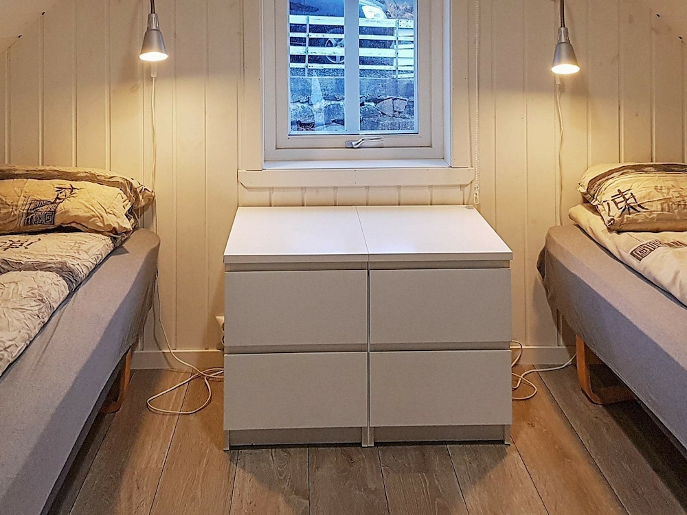 10 Person Holiday Home in Urangsvåg view 2