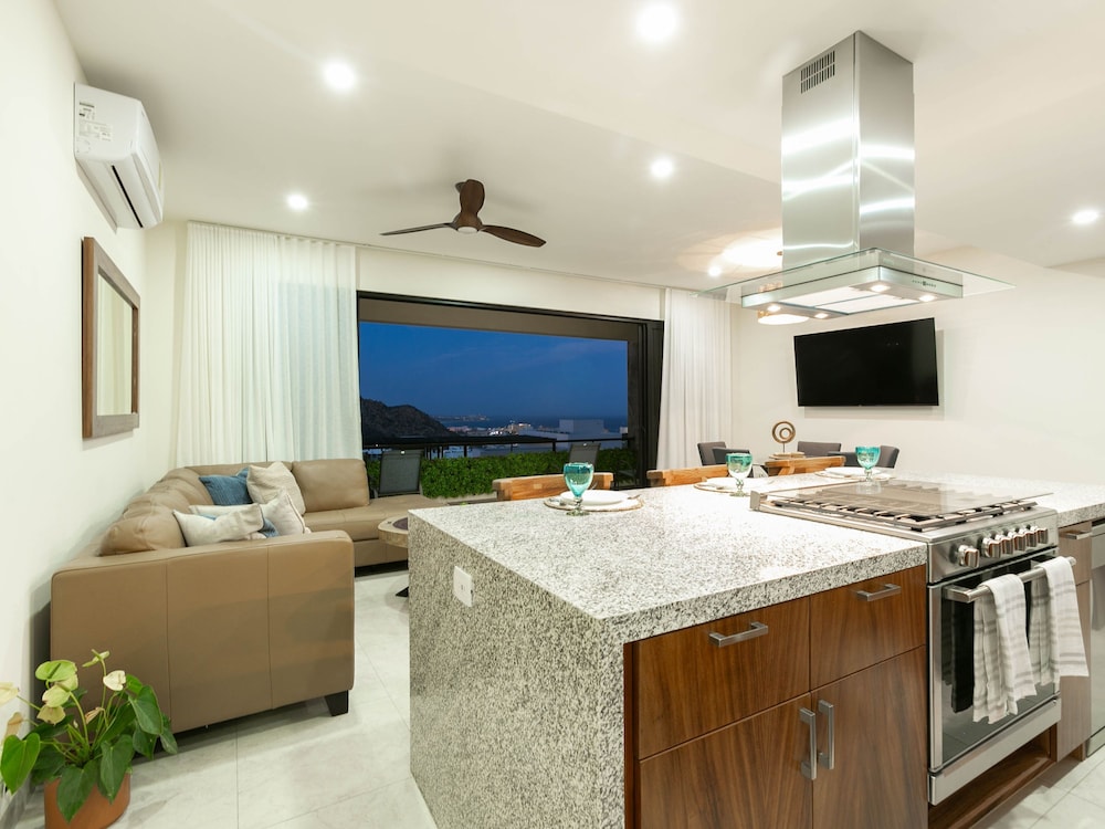 Sea La Vie in Cabo San Lucas