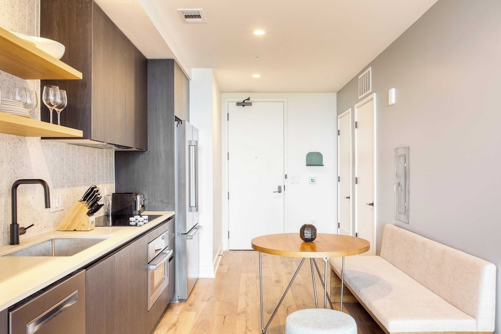 Sleeps 34! 11 Condos in New Austin High Rise w/ Rooftop Pool, Gym, Yoga Studio