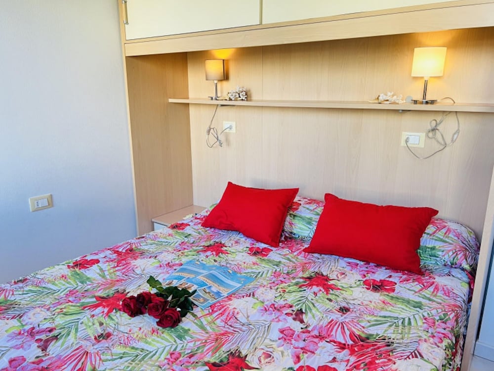 Comfortable Flat a few Steps From the Beach