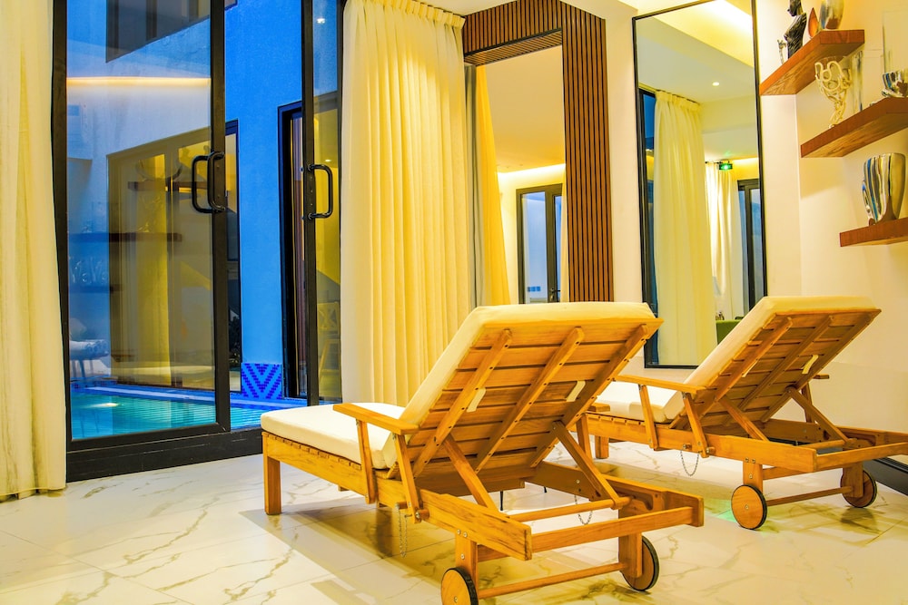 The Land Resort