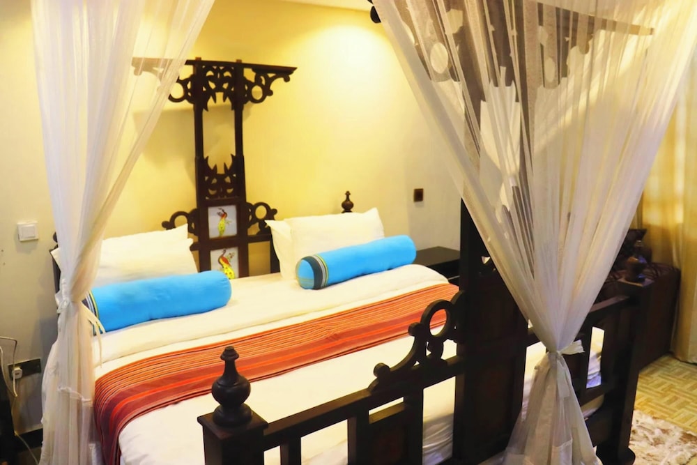 Saba House & Lodges
