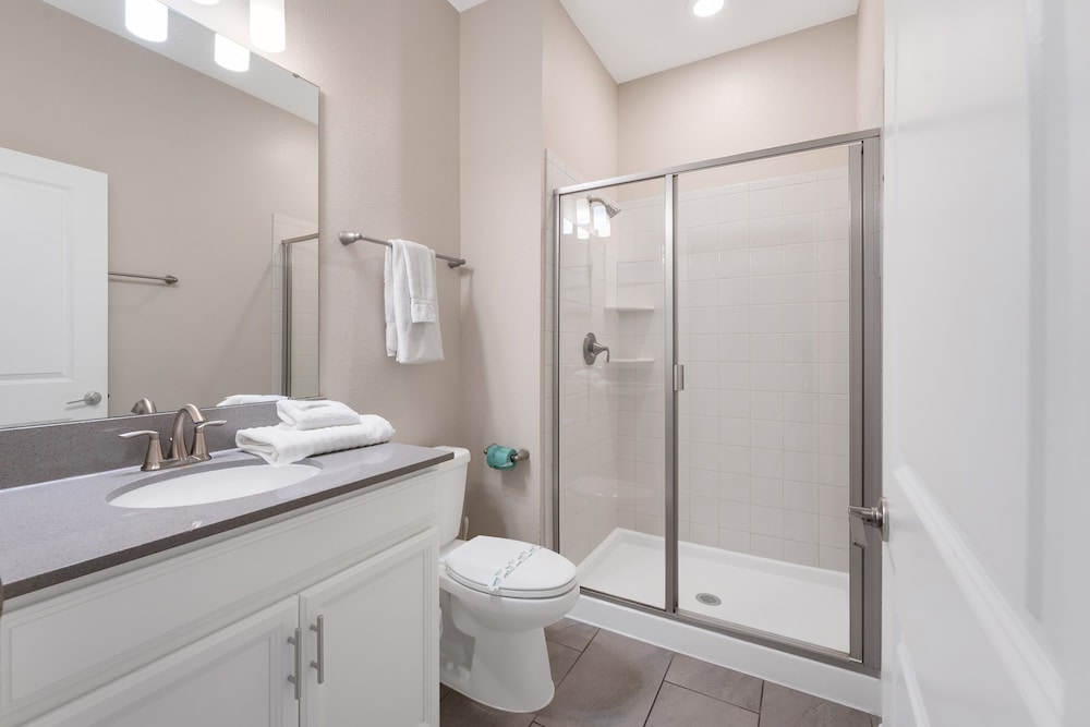 Relax Near Disney 4BR Home With Pool