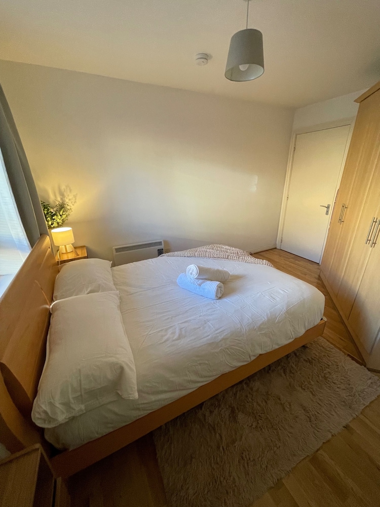 Dublin City Escape - Modern Apartment