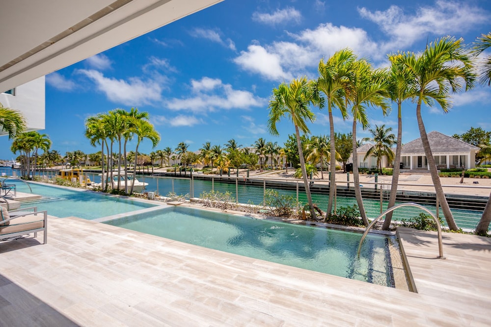 Resorts World Bimini