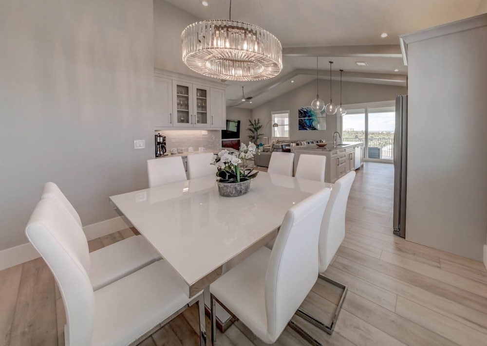 Villa Nautilus Steps Away From the Beach - New Lux 3 Story Pool Hot Tub Home With Elevator