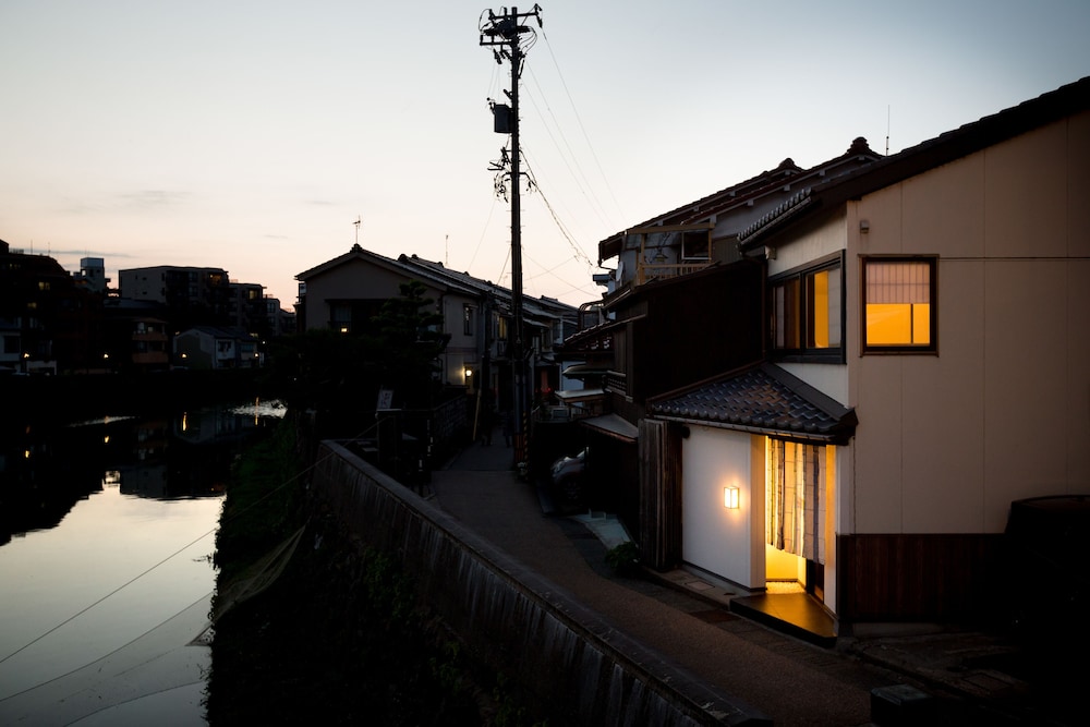Higashiyama Aritsuki