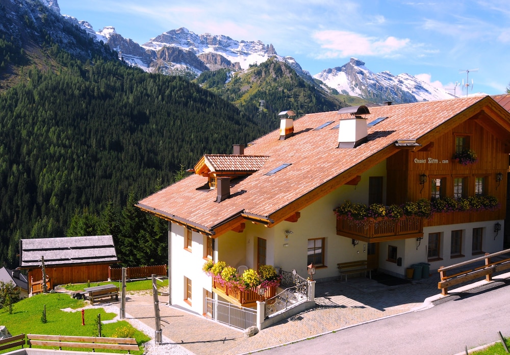 Design Chalet Zirm - Check-in at  Olympia Hotel