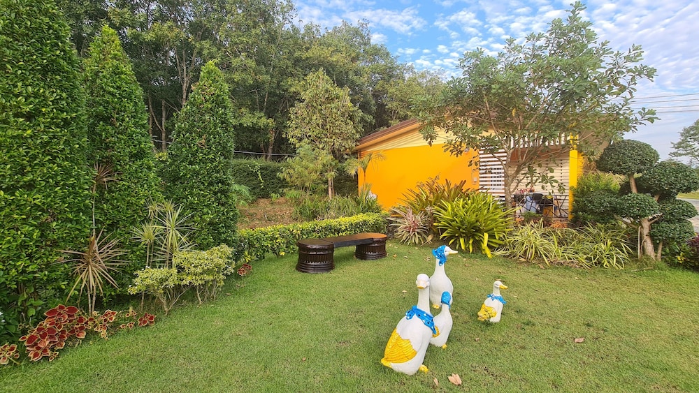 Baan Suan Meetang Resort